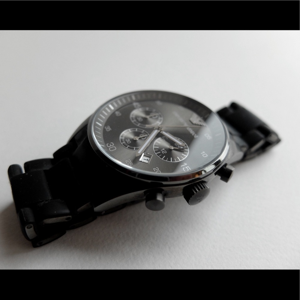 Emporio Armani men’s AR-5889 solid stainless steel watch with rubberized band ✨